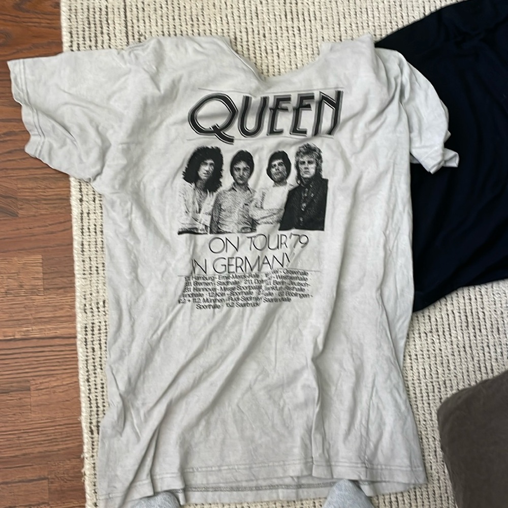 Queen T-shirt